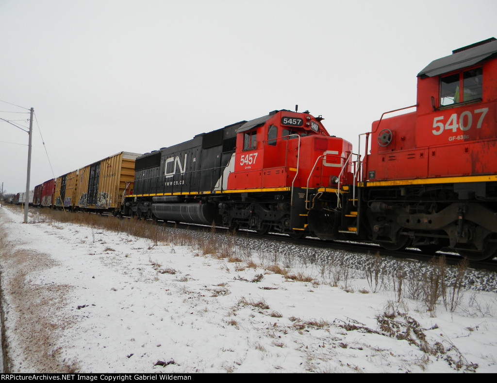 CN 5407 in Neenah